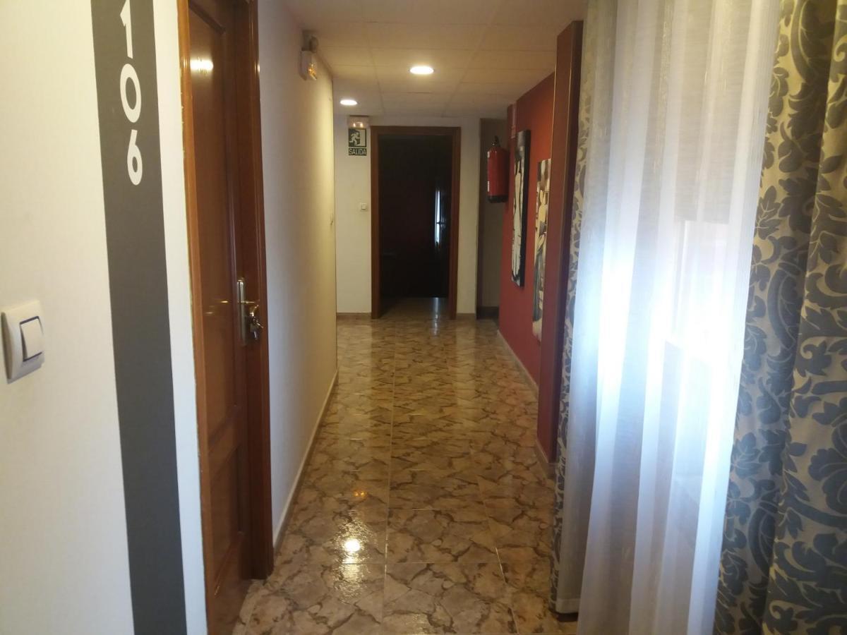 Hostal Texas 2 Fuentes de Ebro Exterior foto